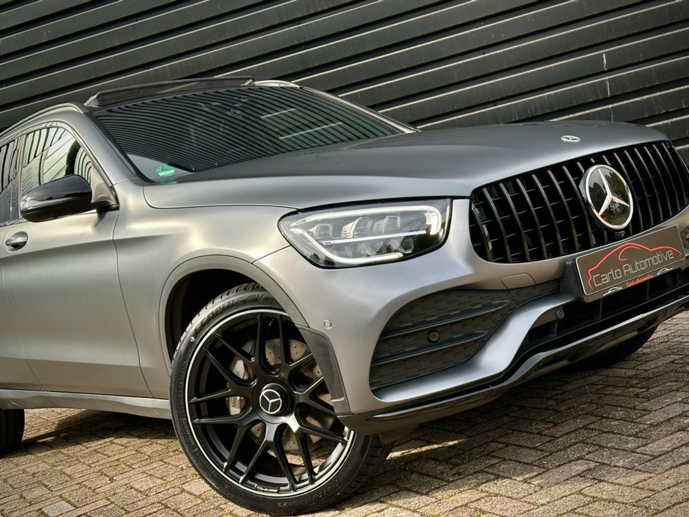 Foto van Mercedes-Benz GLC 300 E 4Matic