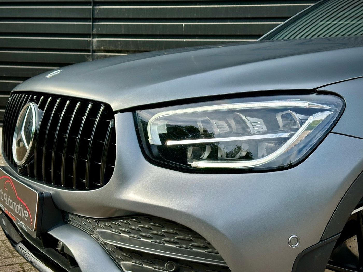 Foto van Mercedes-Benz GLC 300 E 4Matic