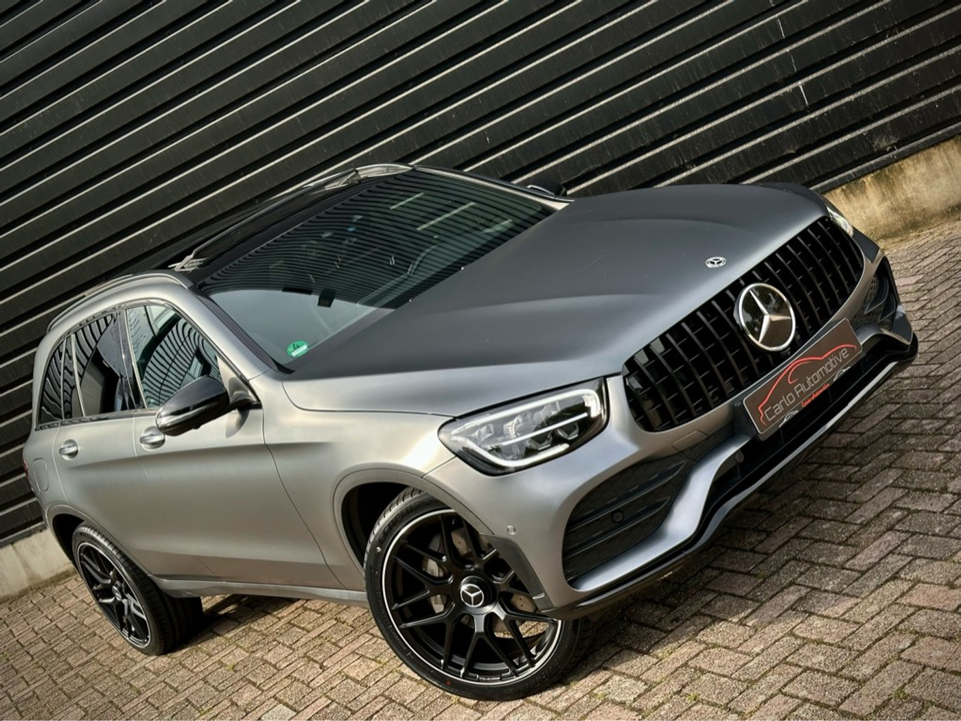 Foto van Mercedes-Benz GLC 300 E 4Matic