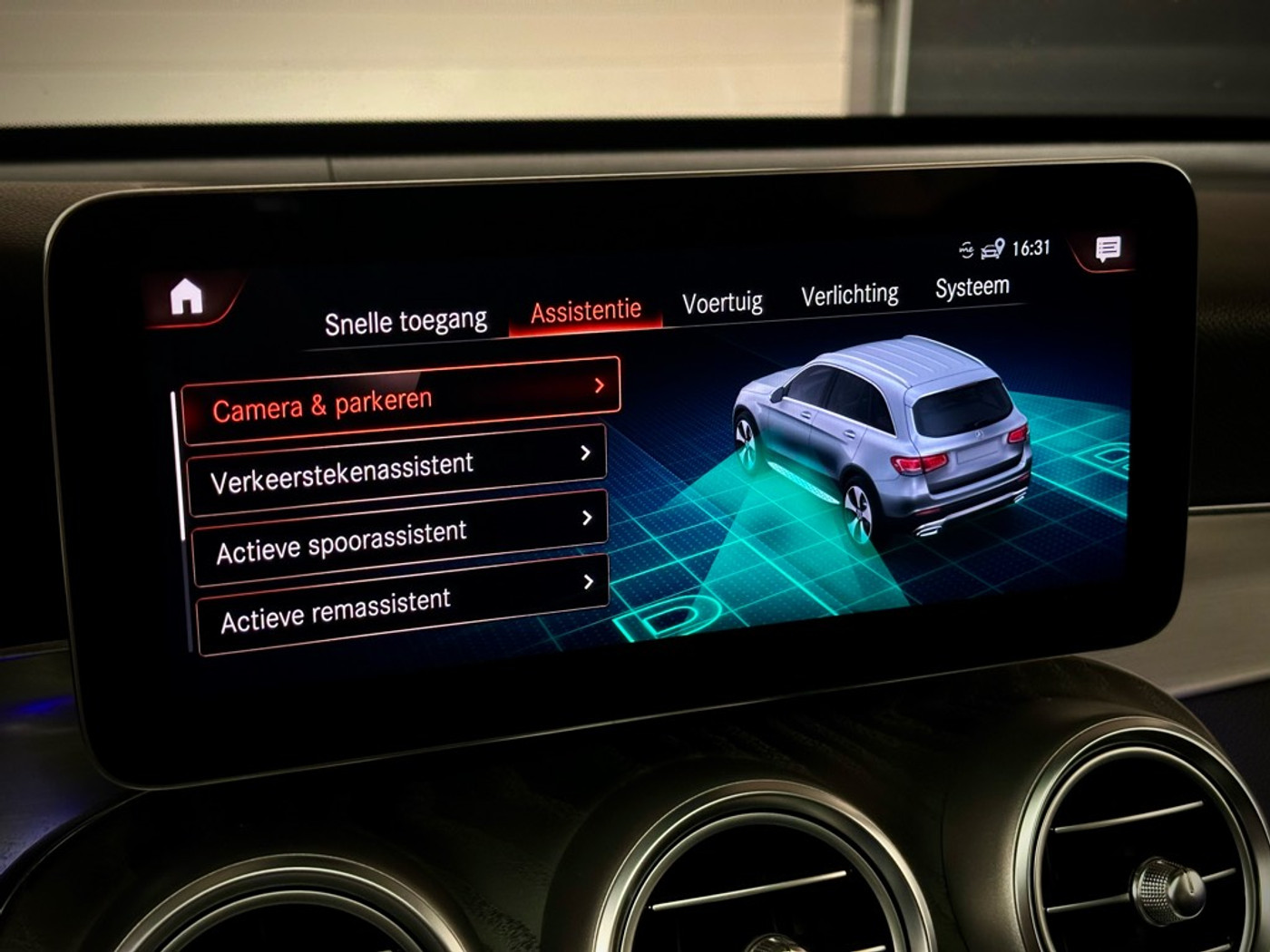 Foto van Mercedes-Benz GLC 300 E 4Matic