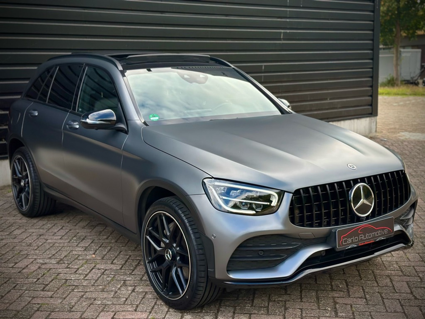 Foto van Mercedes-Benz GLC 300 E 4Matic