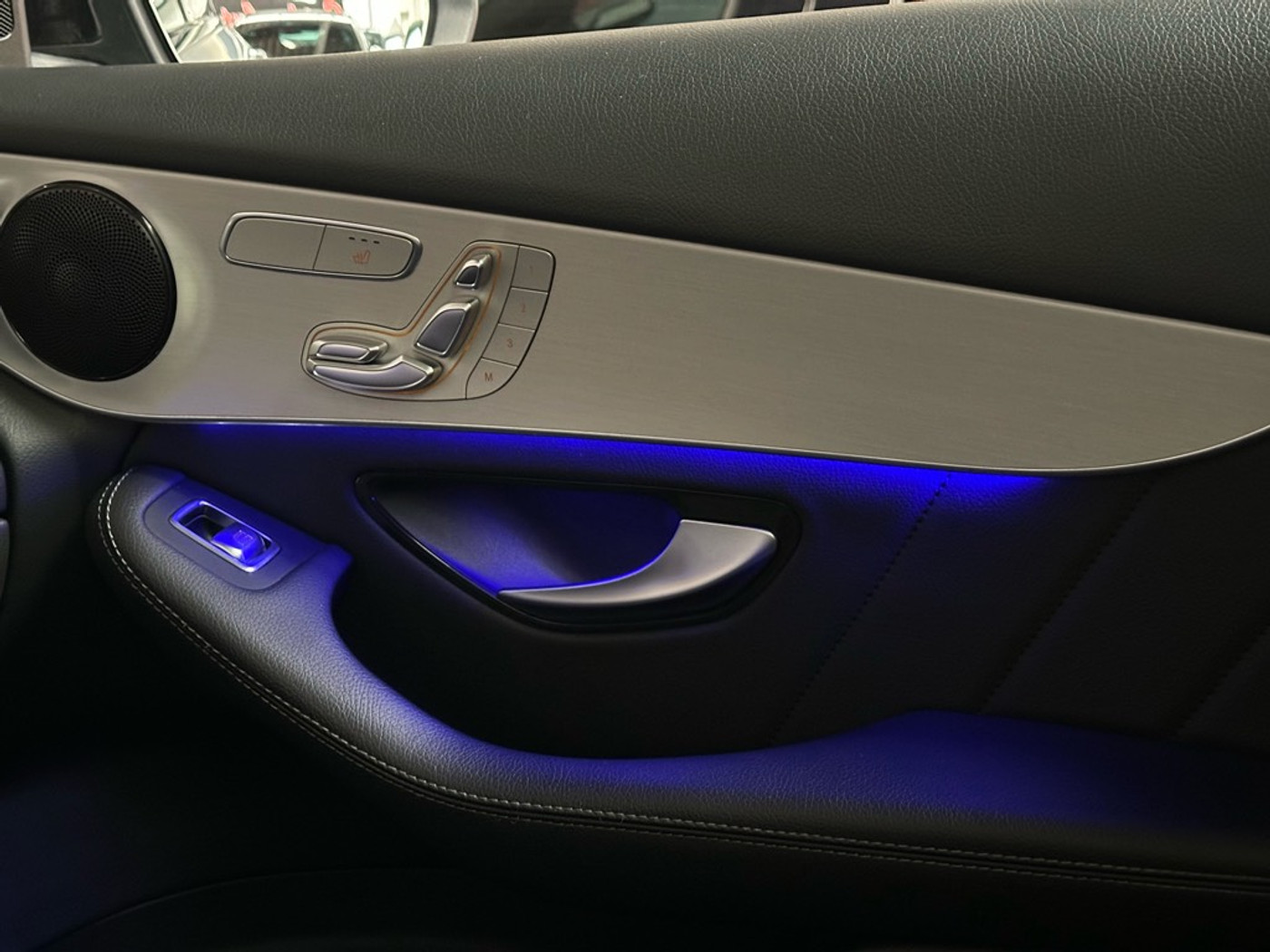 Foto van Mercedes-Benz GLC 300 E 4Matic