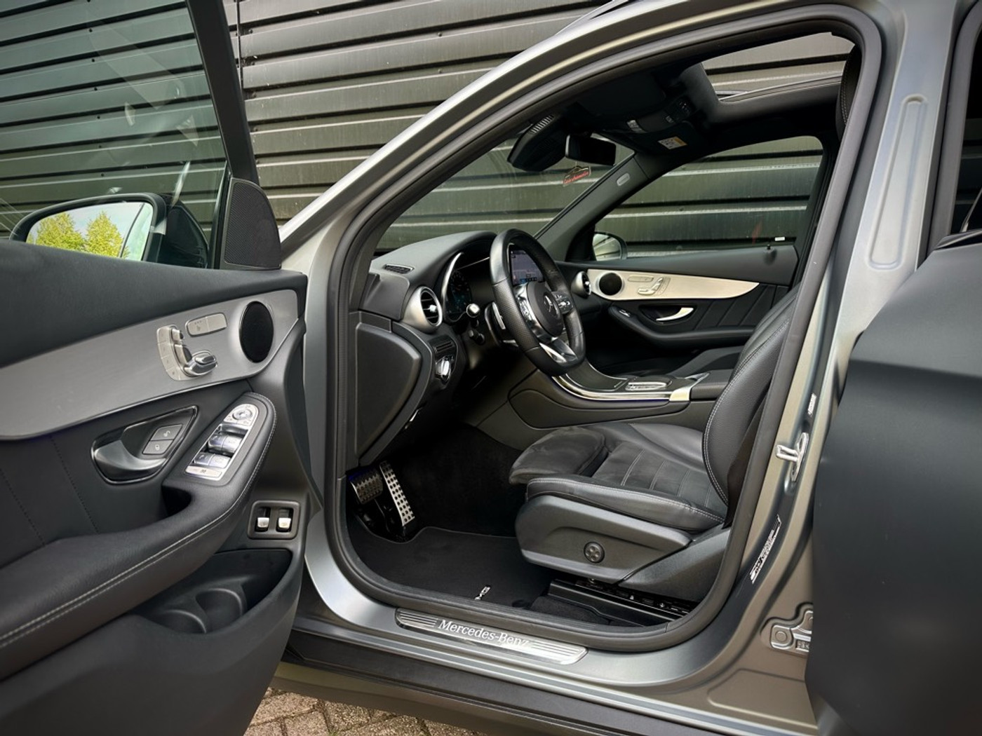 Foto van Mercedes-Benz GLC 300 E 4Matic