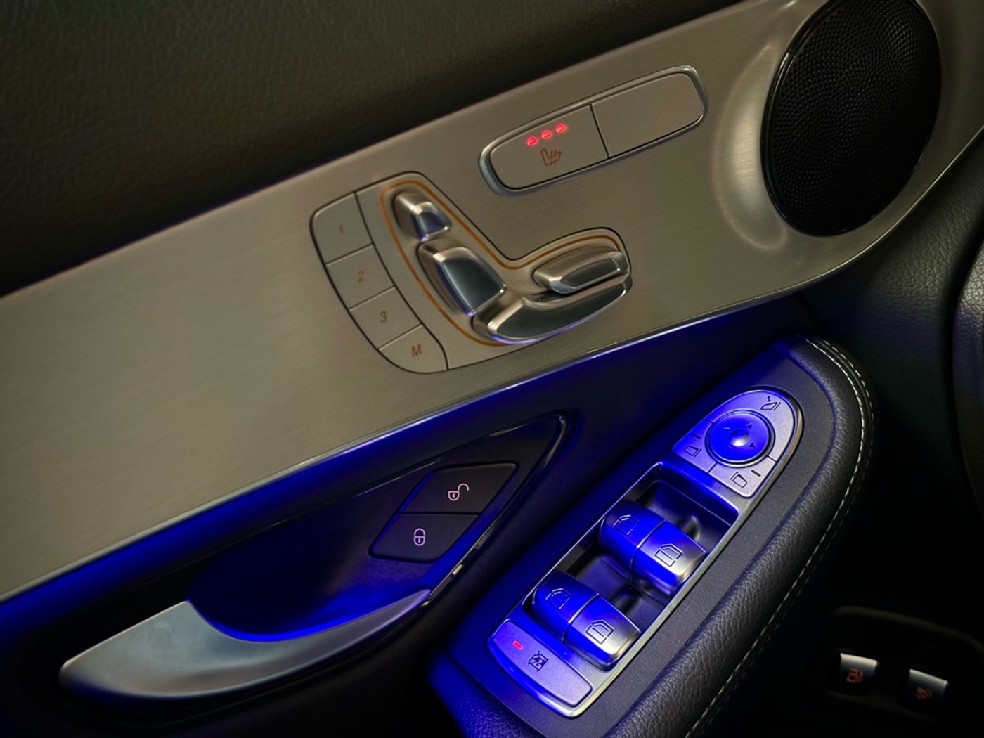 Foto van Mercedes-Benz GLC 300 E 4Matic