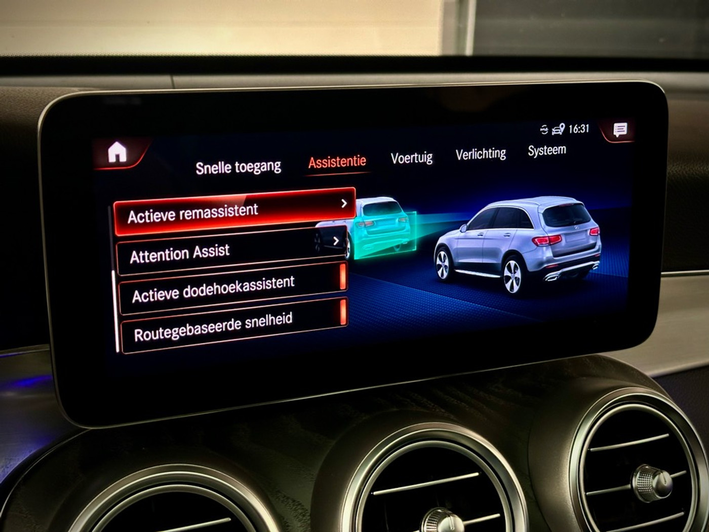 Foto van Mercedes-Benz GLC 300 E 4Matic