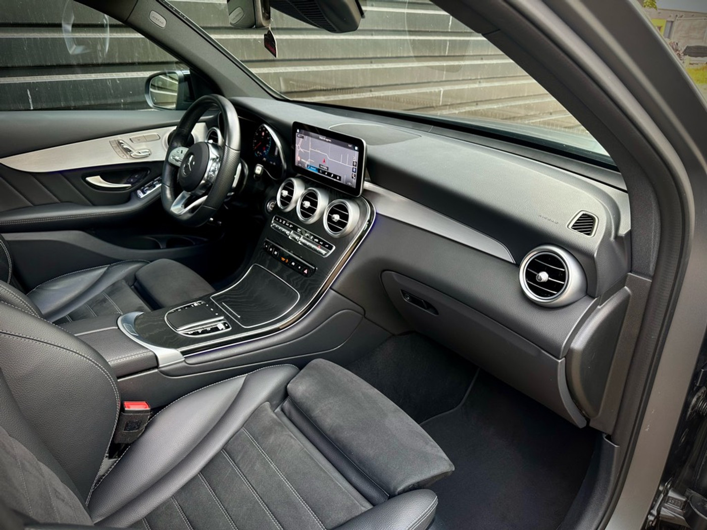 Foto van Mercedes-Benz GLC 300 E 4Matic