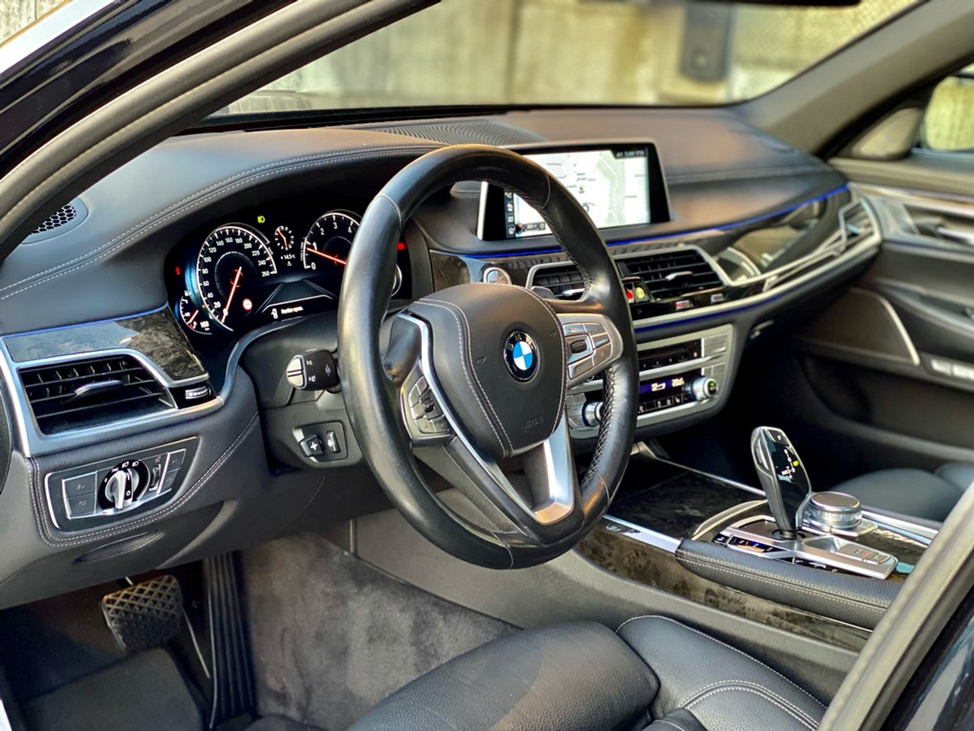 Foto van BMW 750i xDrive
