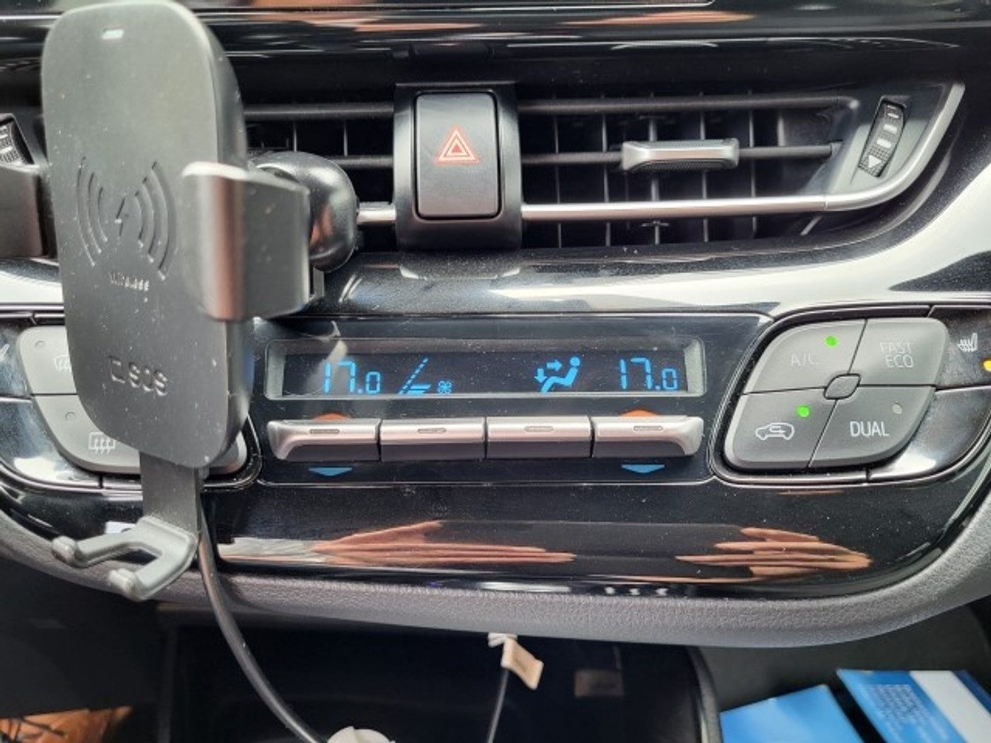 Foto van Toyota C-hr