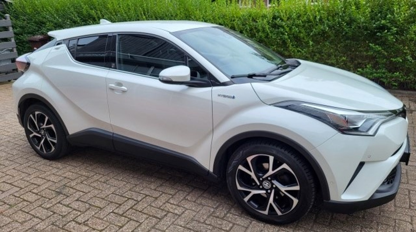 Foto van Toyota C-hr