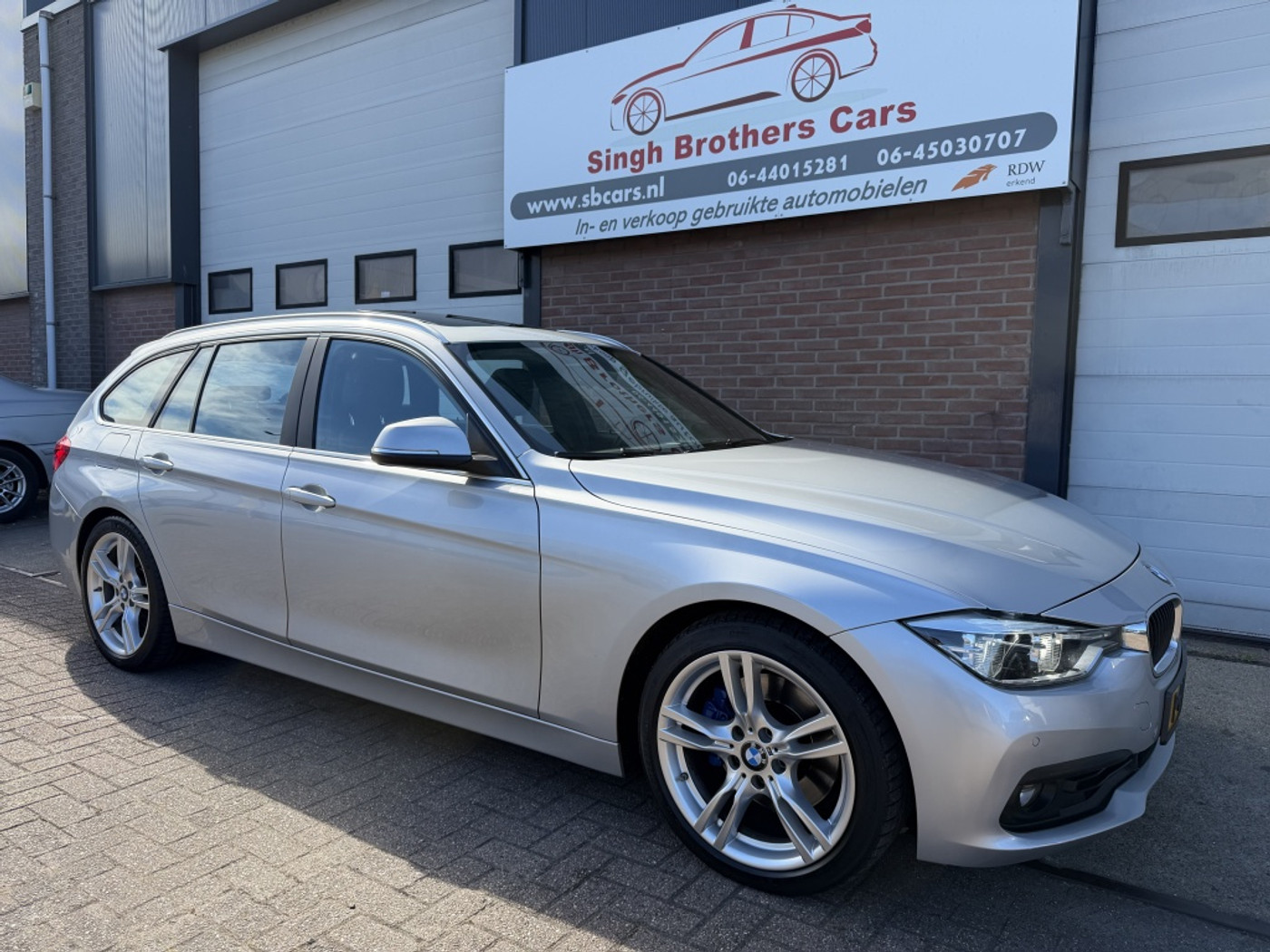 Foto van BMW 330i