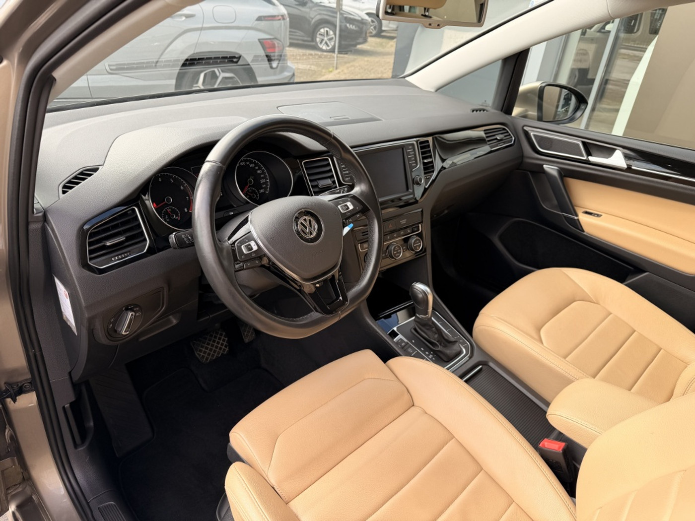 Foto van Volkswagen Golf Sportsvan