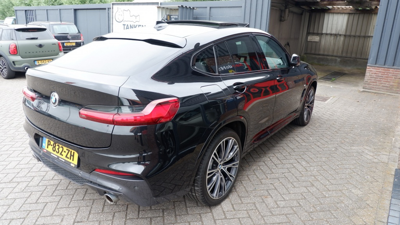 Foto van BMW X4 Xdrive30i