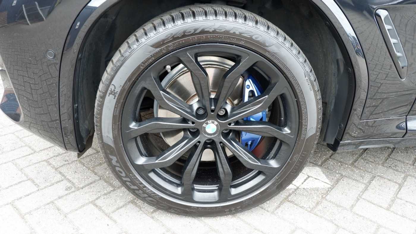 Foto van BMW X4 Xdrive30i