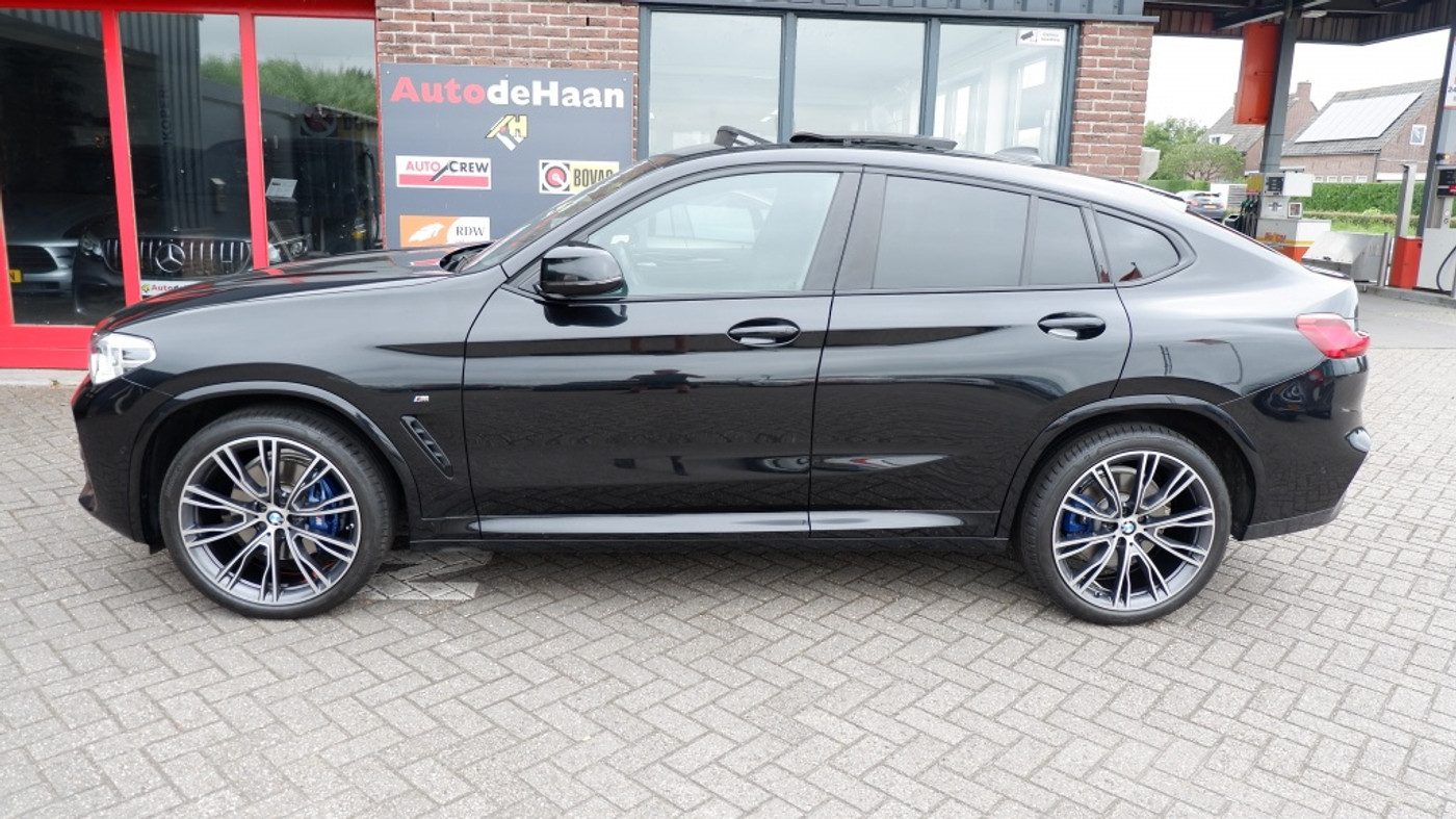 Foto van BMW X4 Xdrive30i