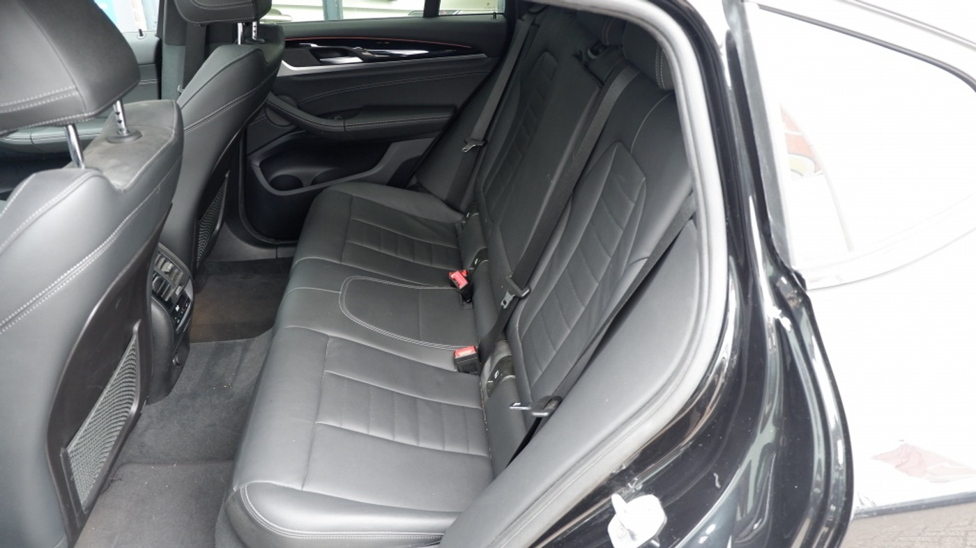 Foto van BMW X4 Xdrive30i