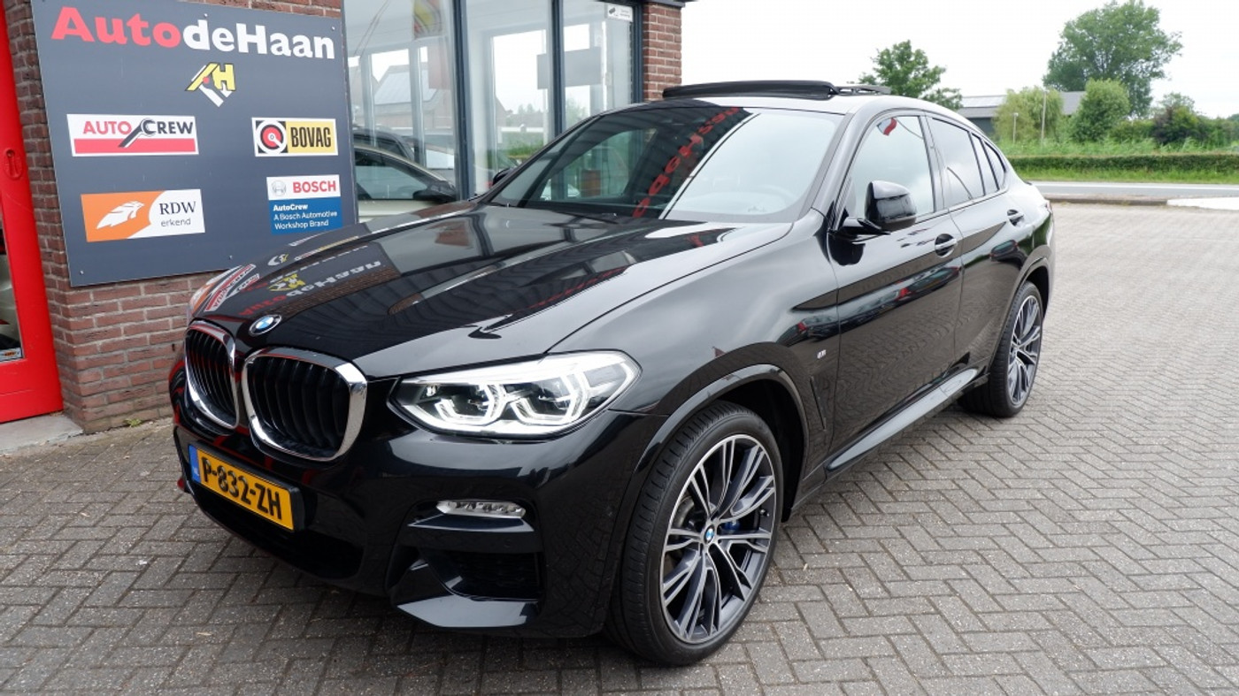Foto van BMW X4 Xdrive30i