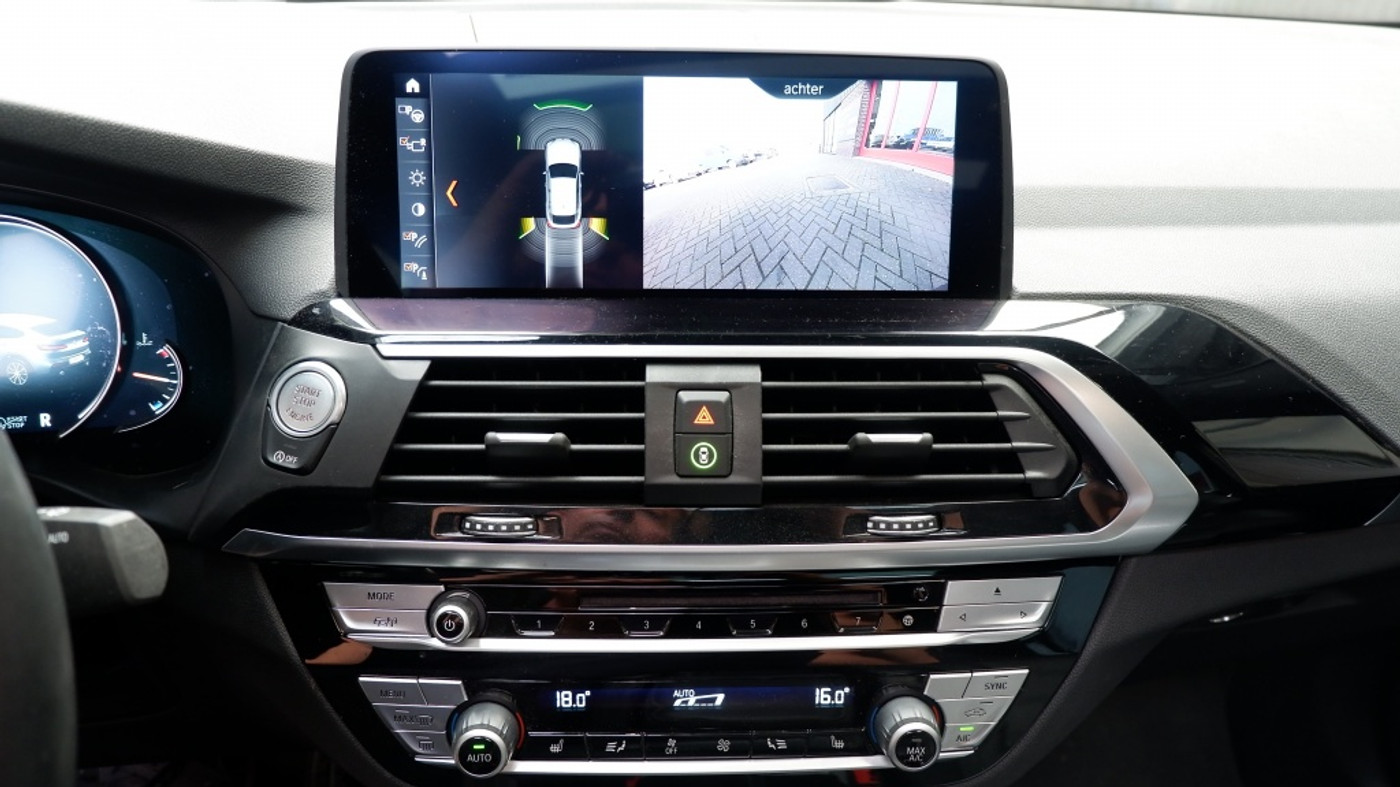 Foto van BMW X4 Xdrive30i