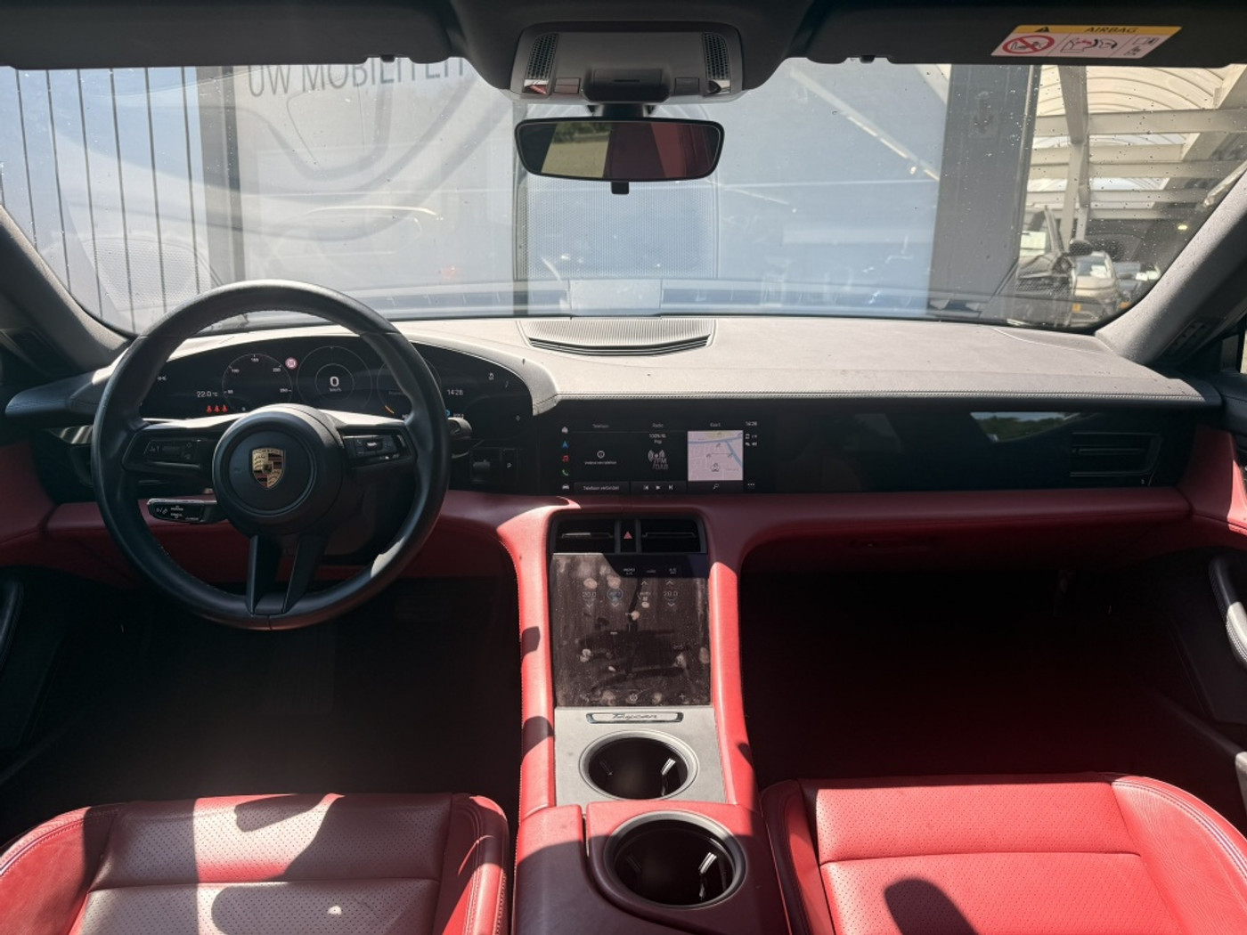 Foto van Porsche Taycan