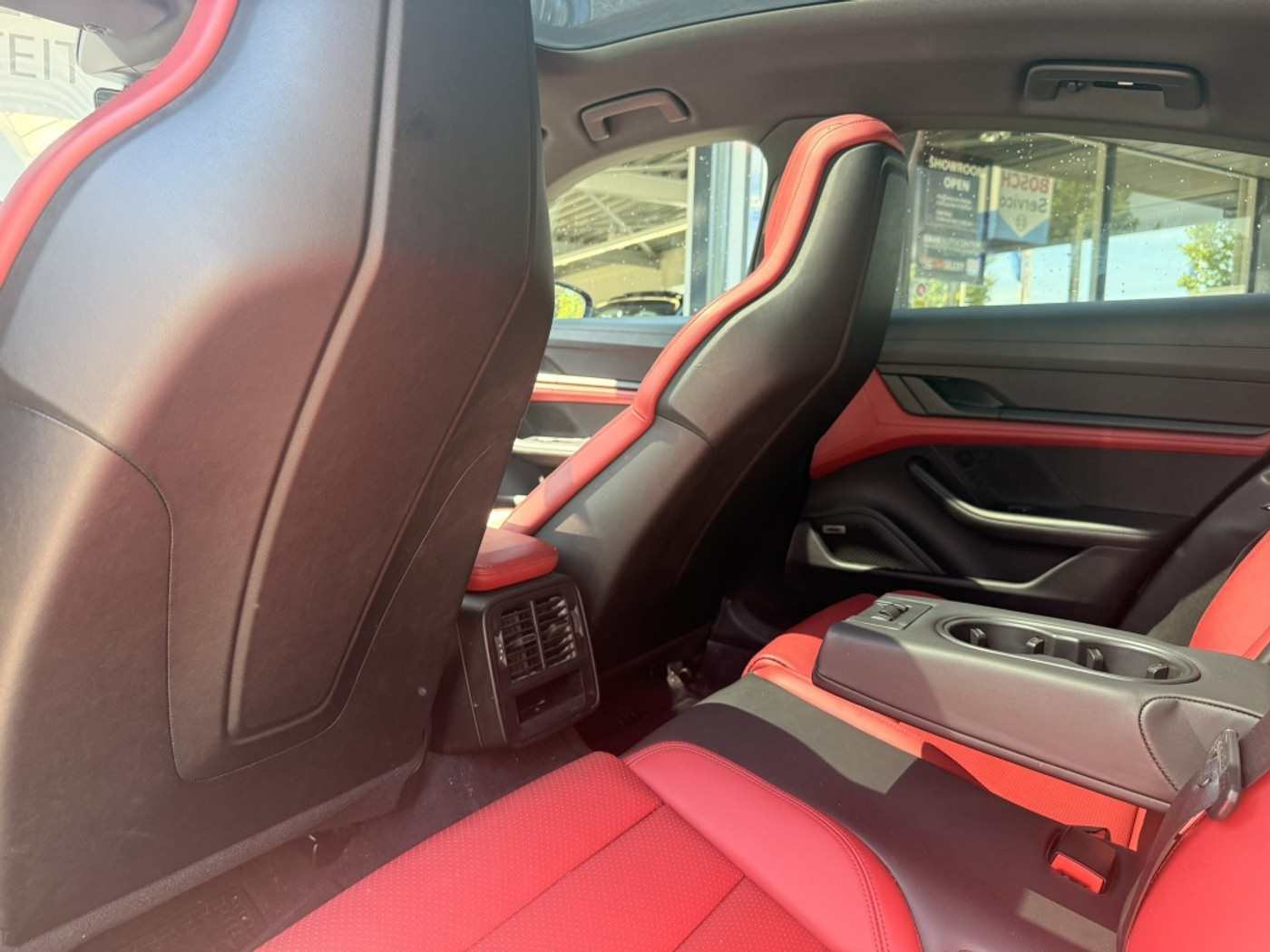 Foto van Porsche Taycan