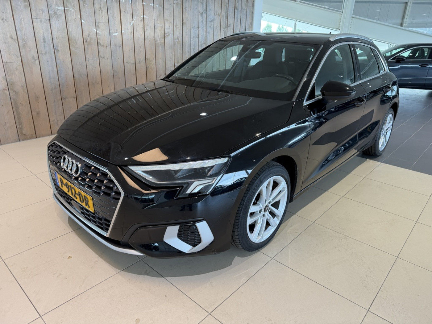 Audi A3 Sportback 30 TFSI Advanced edition 2022 - voorkant