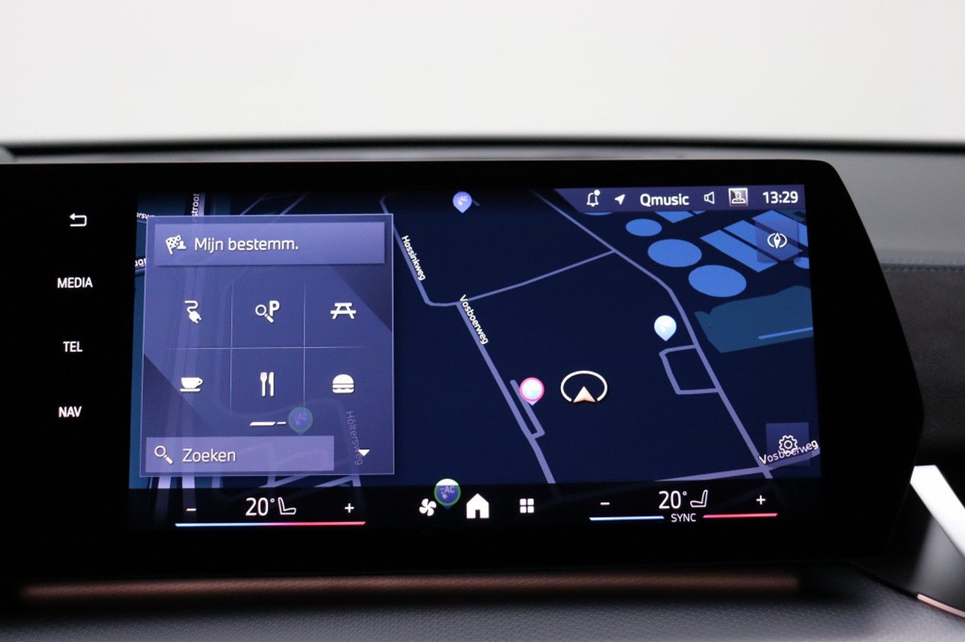 Foto van BMW Ix2 Xdrive30