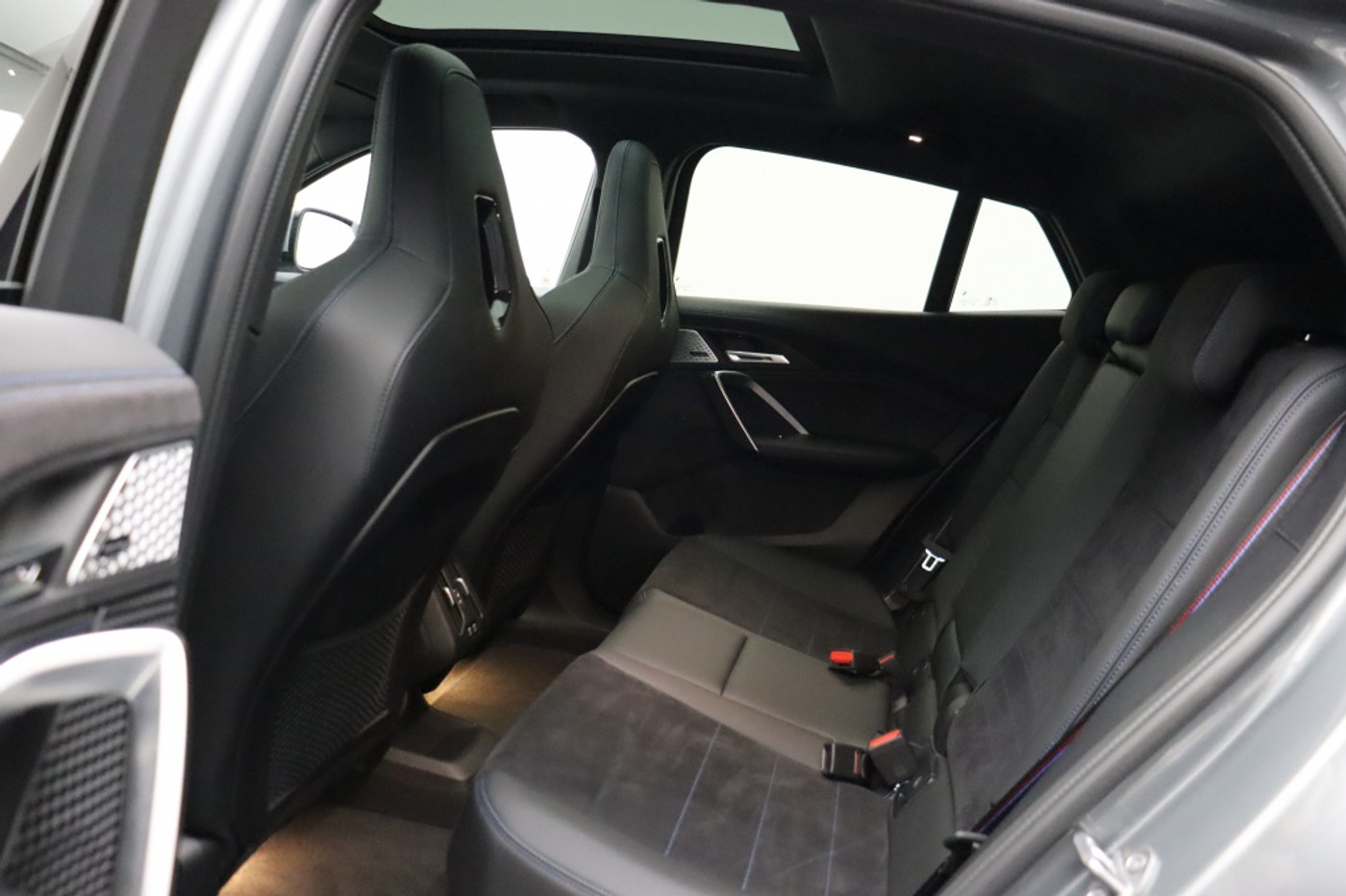 Foto van BMW Ix2 Xdrive30