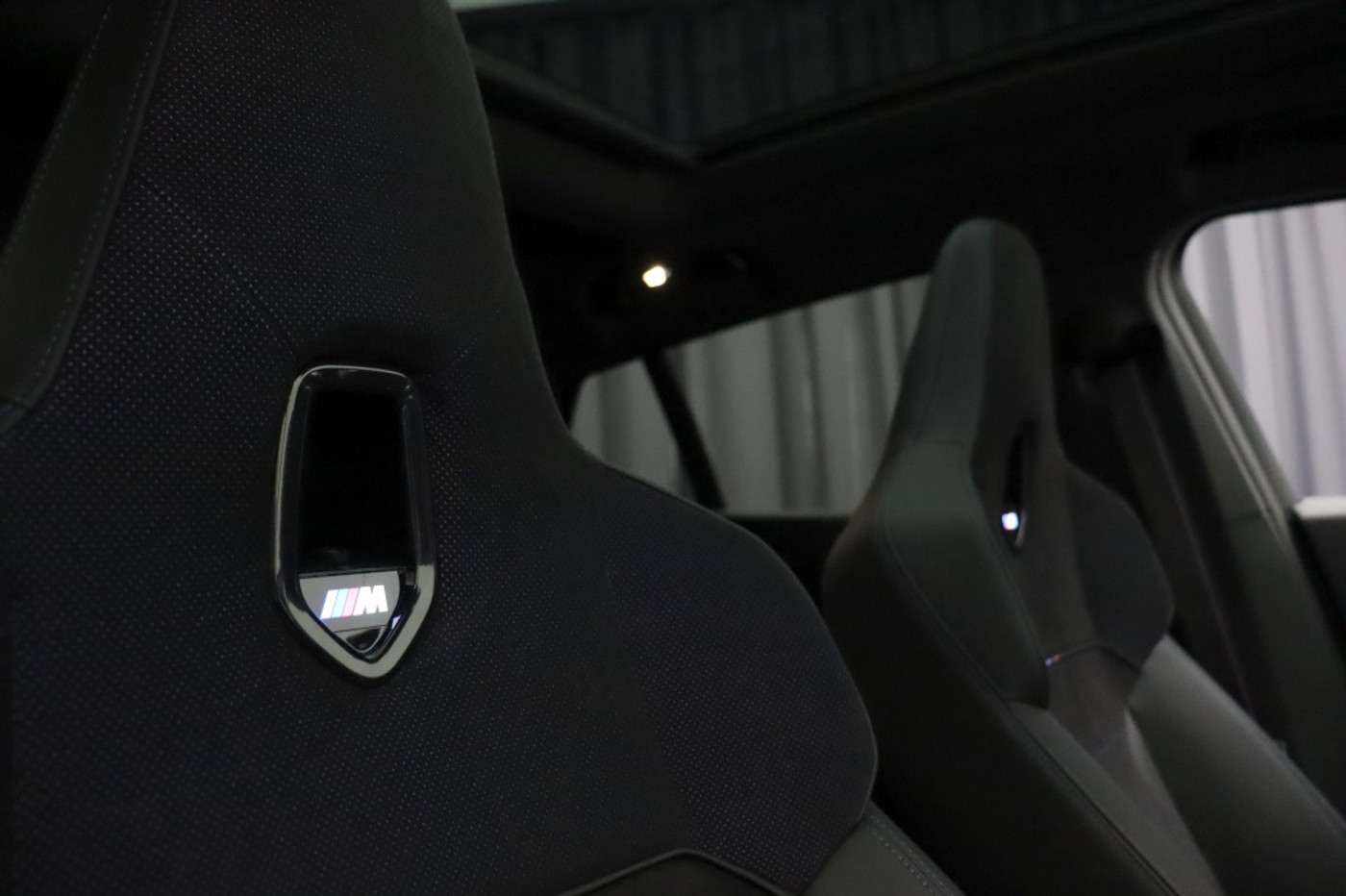 Foto van BMW Ix2 Xdrive30