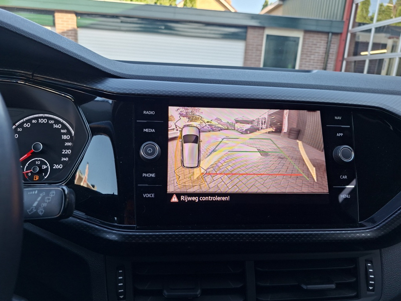 Foto van Volkswagen T-cross