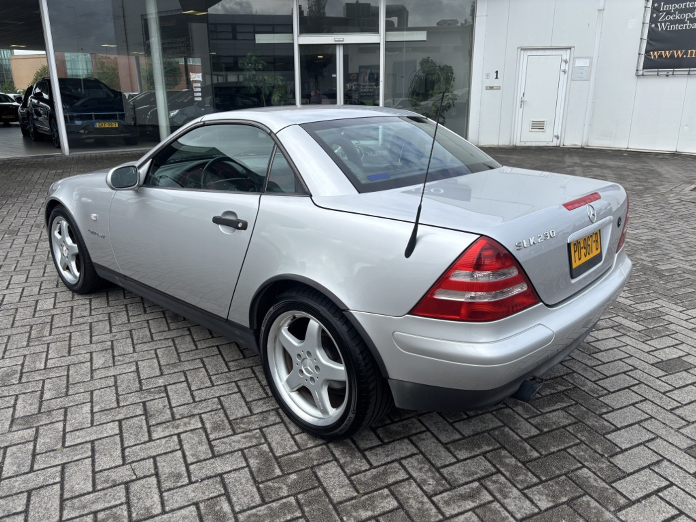Foto van Mercedes-Benz SLK 230 Kompressor