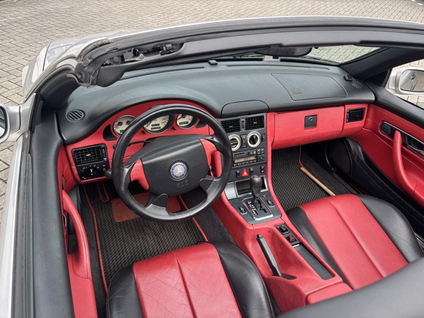 Foto van Mercedes-Benz SLK 230 Kompressor