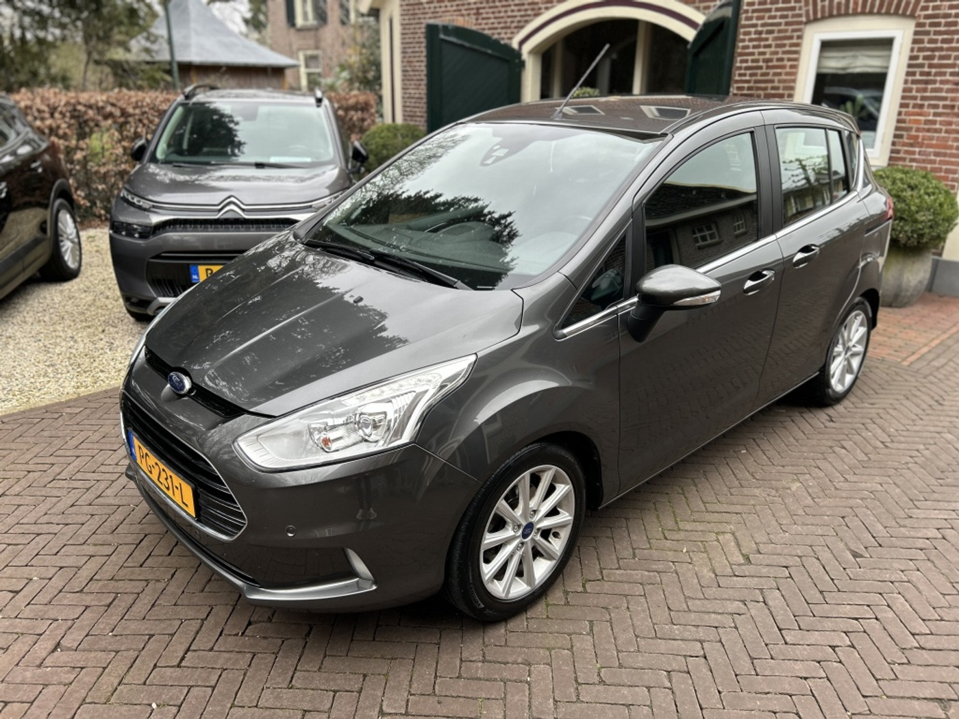 Foto van Ford B-max