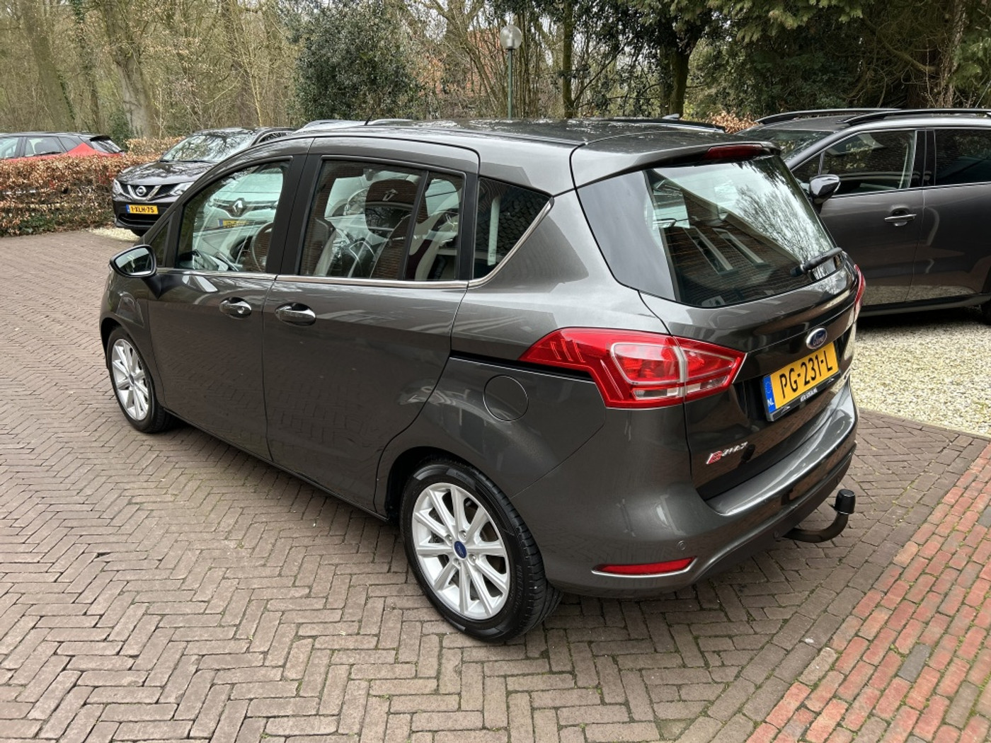 Foto van Ford B-max