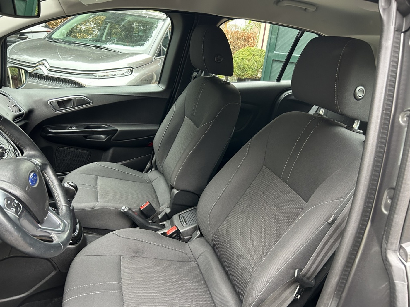 Foto van Ford B-max