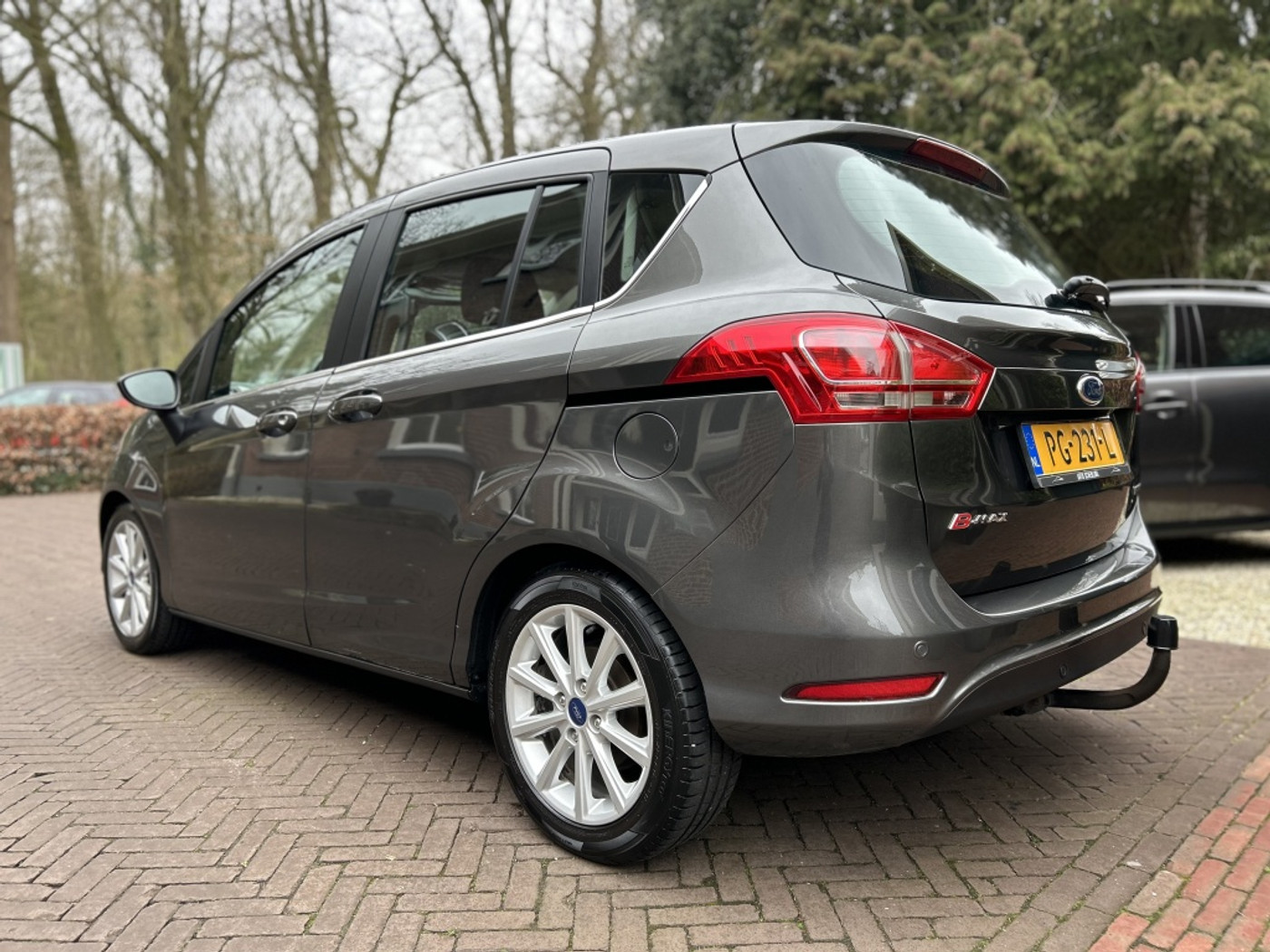 Foto van Ford B-max