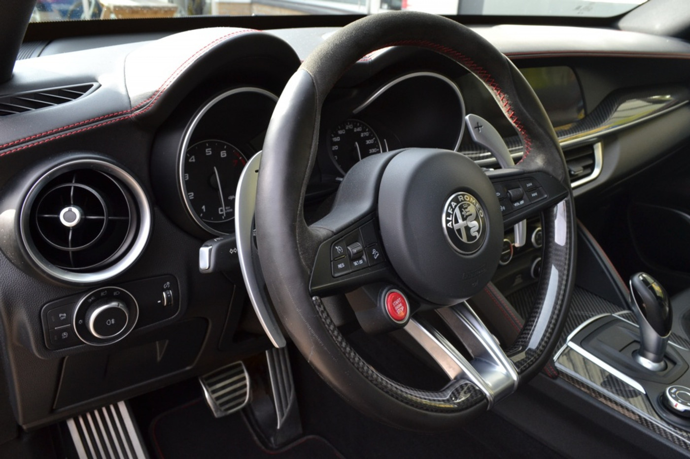 Foto van Alfa Romeo Stelvio Quadrifoglio