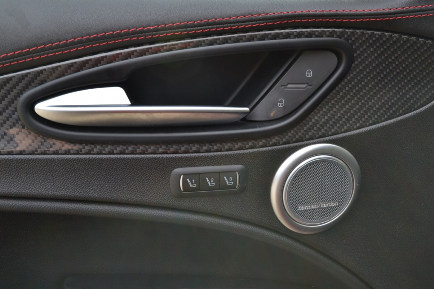 Foto van Alfa Romeo Stelvio Quadrifoglio