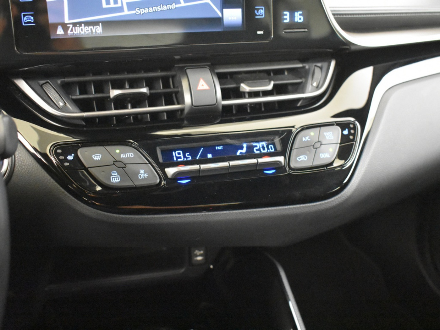 Foto van Toyota Toyota C-hr