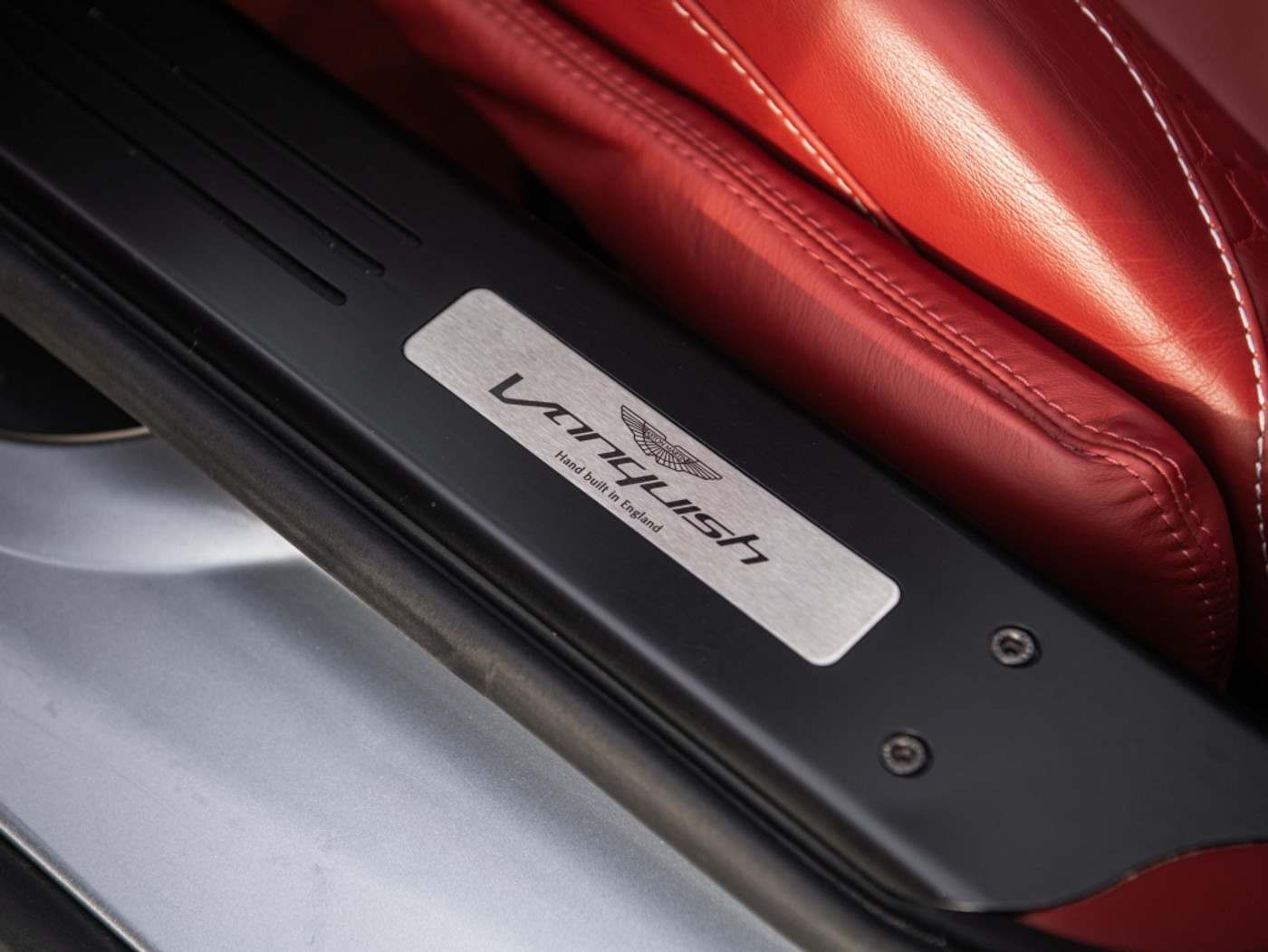 Foto van Aston Martin Vanquish Volante