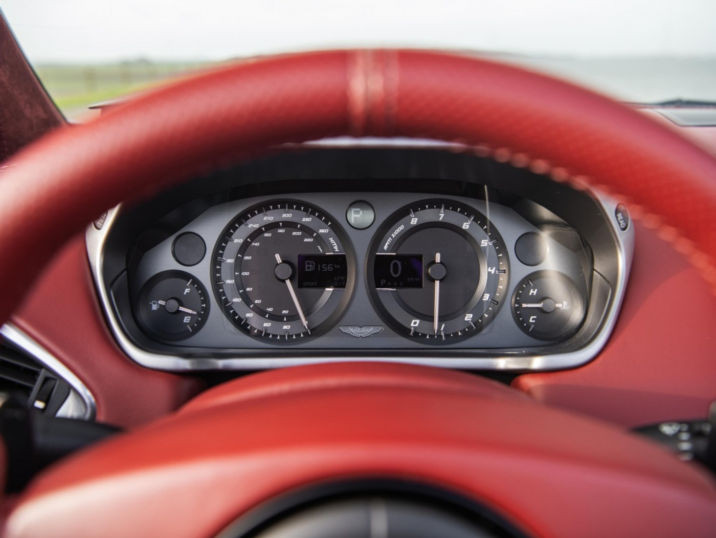 Foto van Aston Martin Vanquish Volante