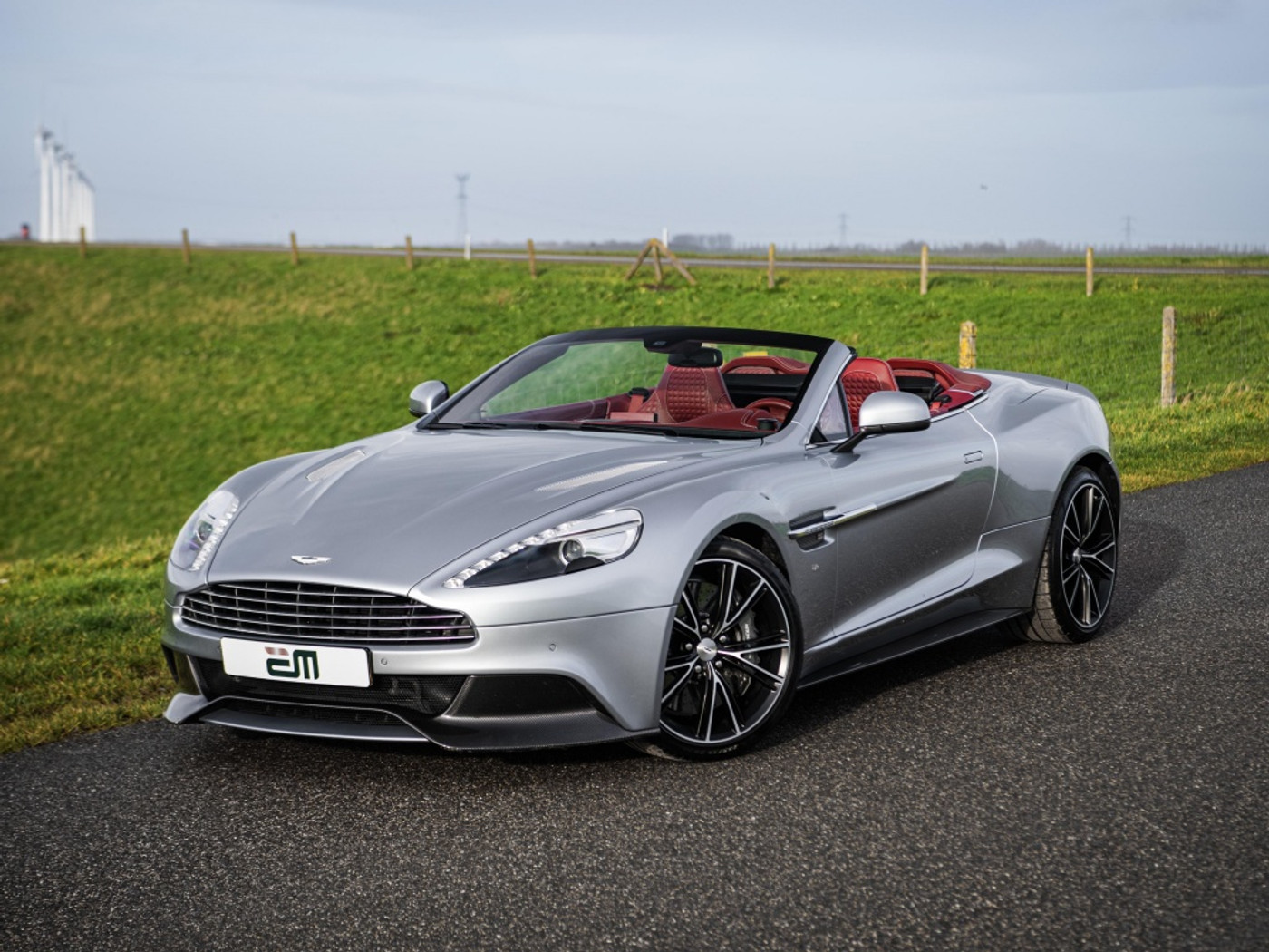Foto van Aston Martin Vanquish Volante