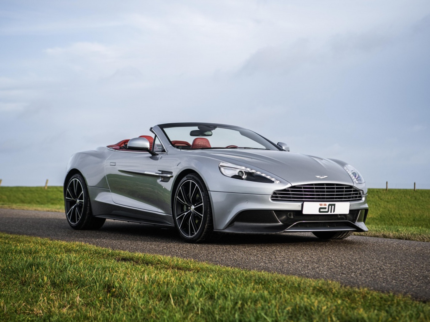Foto van Aston Martin Vanquish Volante