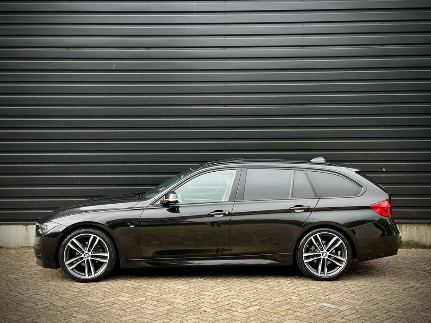 Foto van BMW 320i