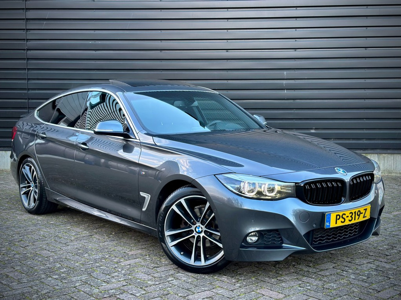 Foto van BMW 320i