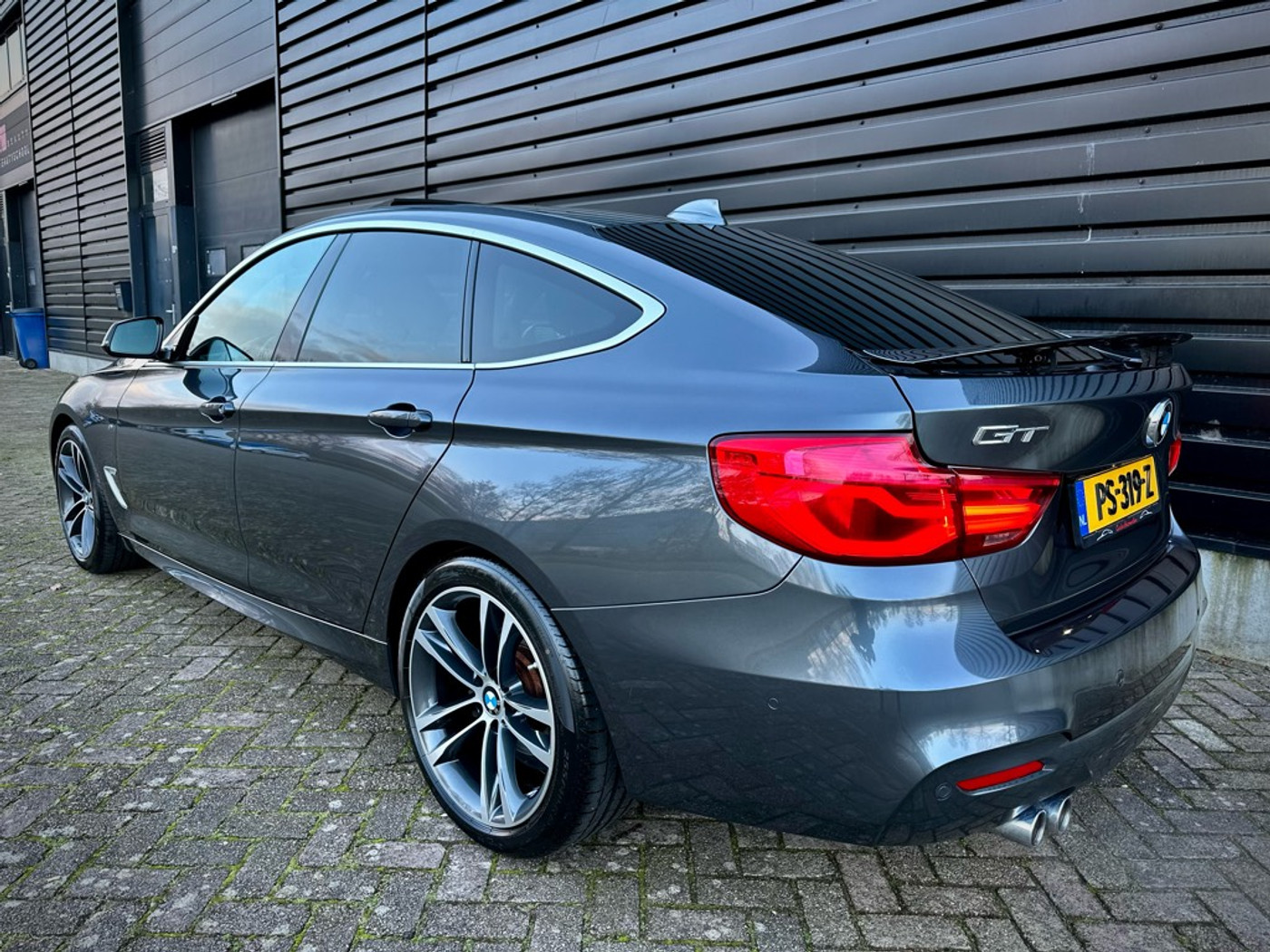 Foto van BMW 320i