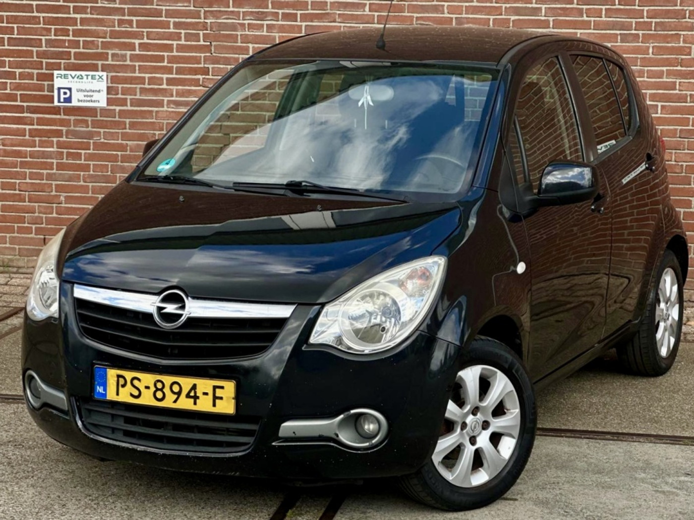 Foto van Opel Agila