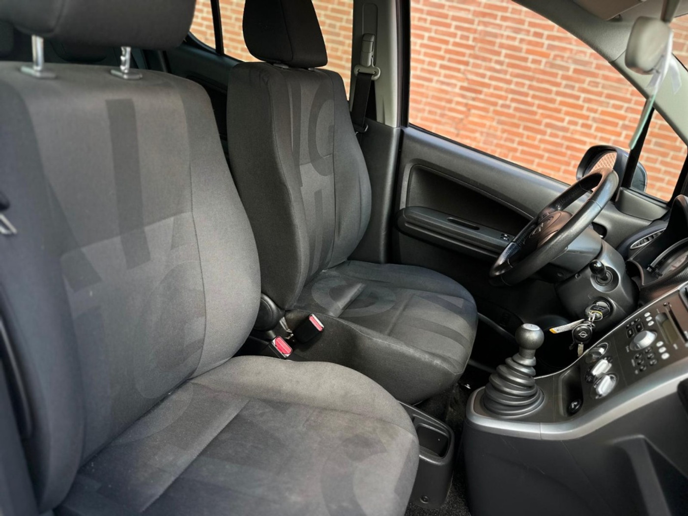Foto van Opel Agila