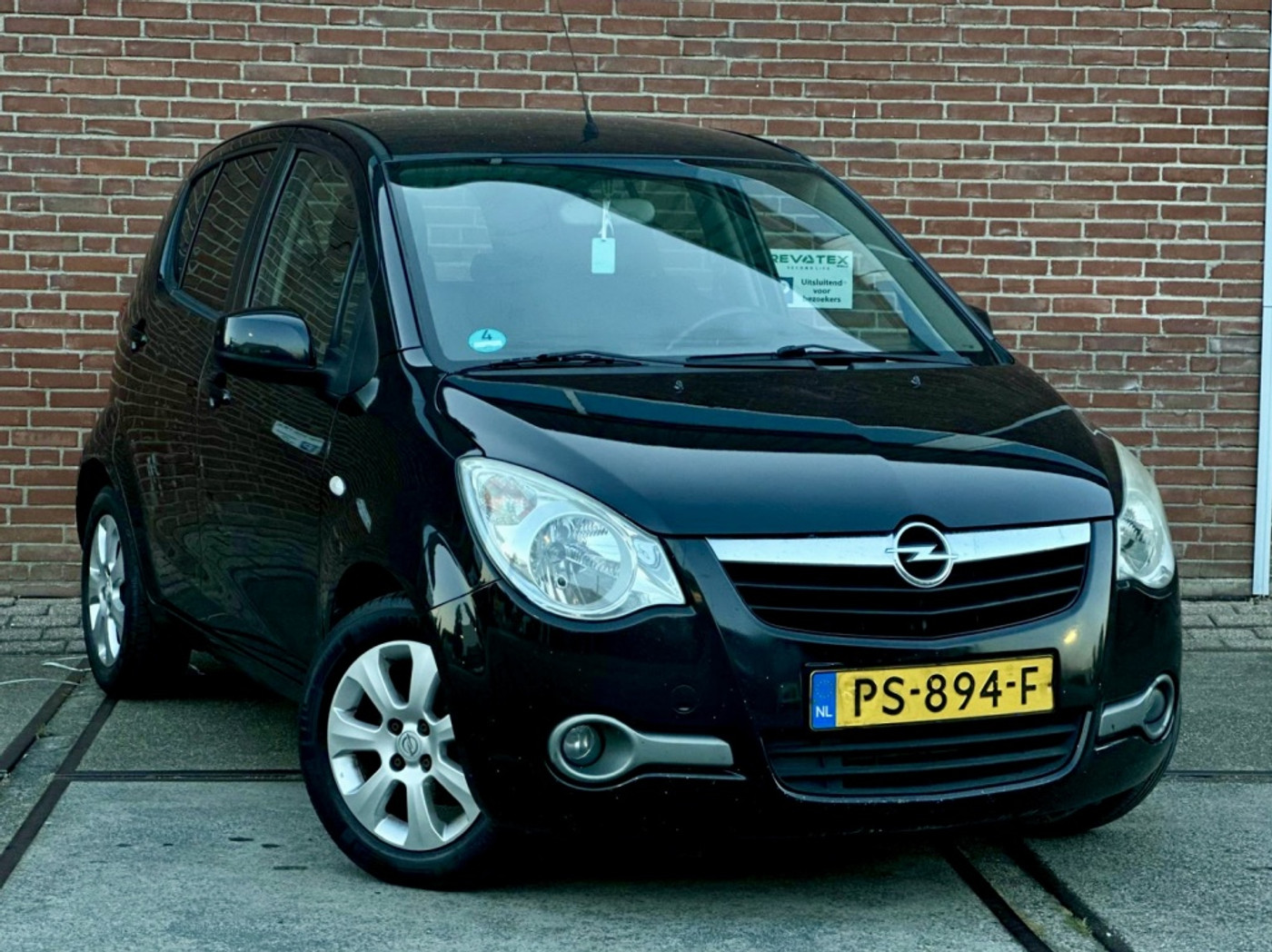 Foto van Opel Agila