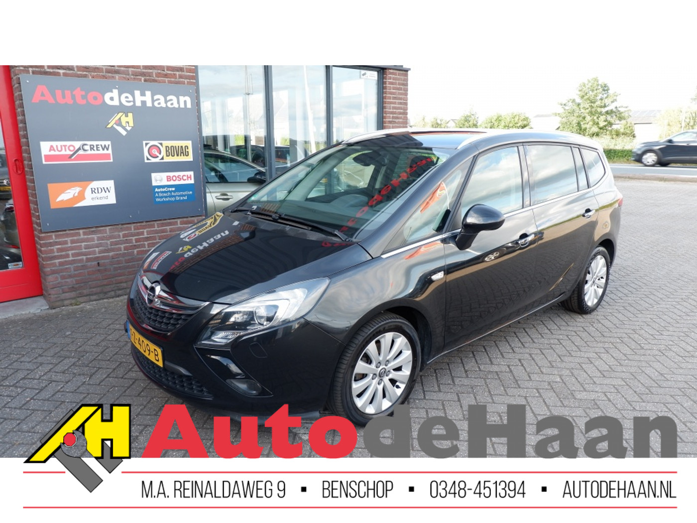 Opel Zafira Tourer 2.0 CDTI Cosmo 7p. APK/Navi/Cruise/PDC/Trekhaak 2012 - voorkant