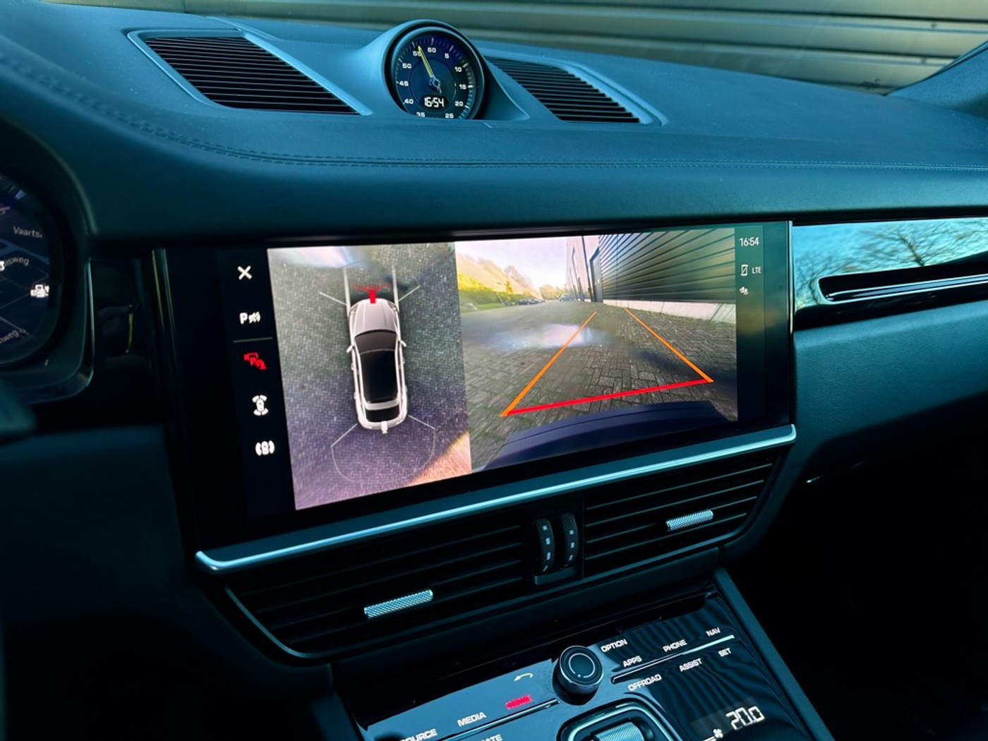 Foto van Porsche Cayenne E-hybrid