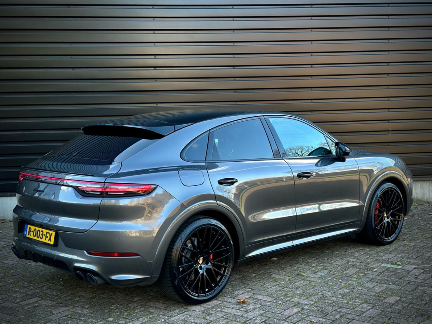 Foto van Porsche Cayenne E-hybrid